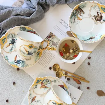 Керамическая кофейная чашка в стиле джунглей Набор кофейных чашек в европейском стиле Легкий Роскошный послеобеденный чай Цветочные чайные чашки с ложкой