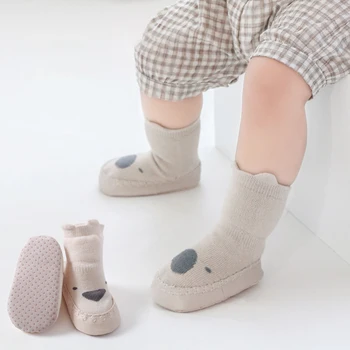 Милые мультяшные Корейские детские домашние носки, Обувь для новорожденных мальчиков и девочек, Весна-осень, Мягкие хлопковые противоскользящие чулки, одежда