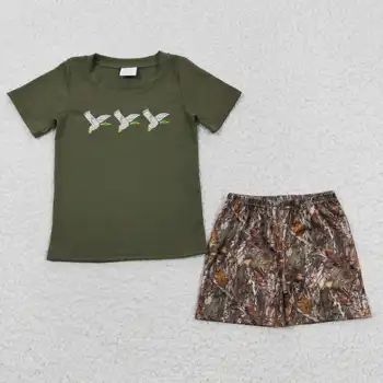 Последнее обновление Оптовый набор RTS Baby Embroidery Duck для детей, зеленые летние костюмы, камуфляжная одежда для маленьких мальчиков